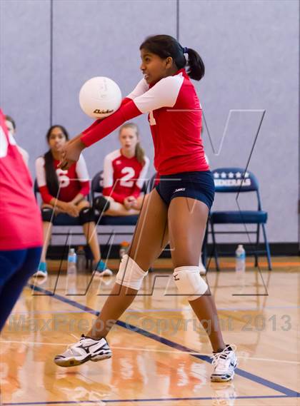 Thumbnail 1 in Yorktown vs Jefferson (Jr. Volleyball Brawl II) photogallery.