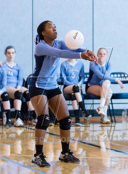 Thumbnail 2 in Yorktown vs Jefferson (Jr. Volleyball Brawl II) photogallery.