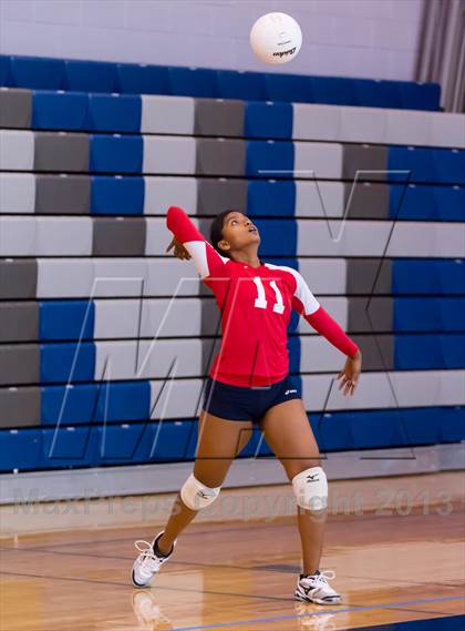 Thumbnail 2 in Yorktown vs Jefferson (Jr. Volleyball Brawl II) photogallery.