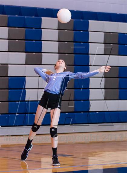 Thumbnail 1 in Yorktown vs Jefferson (Jr. Volleyball Brawl II) photogallery.