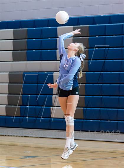 Thumbnail 2 in Yorktown vs Jefferson (Jr. Volleyball Brawl II) photogallery.