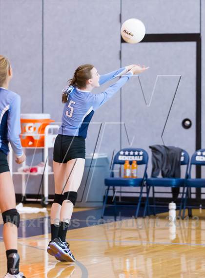Thumbnail 3 in Yorktown vs Jefferson (Jr. Volleyball Brawl II) photogallery.