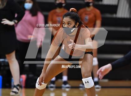 Thumbnail 3 in Hutto @ Vandegrift photogallery.