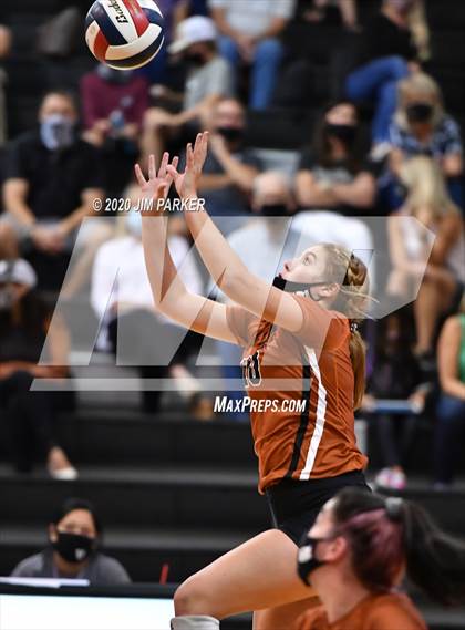 Thumbnail 1 in Hutto @ Vandegrift photogallery.