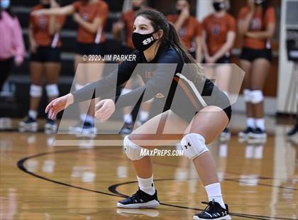 Thumbnail 3 in Hutto @ Vandegrift photogallery.