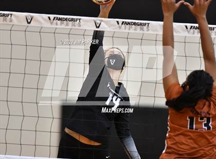Thumbnail 2 in Hutto @ Vandegrift photogallery.
