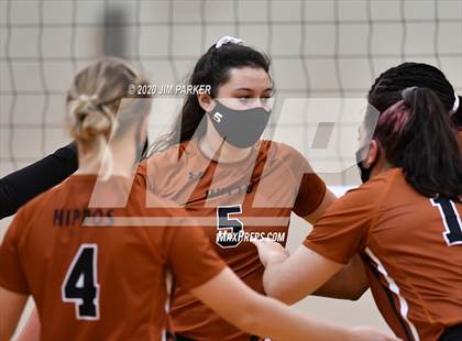 Thumbnail 1 in Hutto @ Vandegrift photogallery.