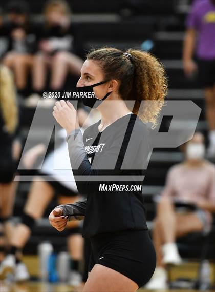 Thumbnail 2 in Hutto @ Vandegrift photogallery.