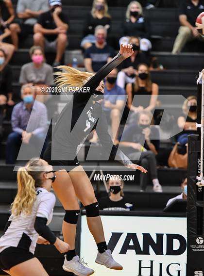 Thumbnail 1 in Hutto @ Vandegrift photogallery.