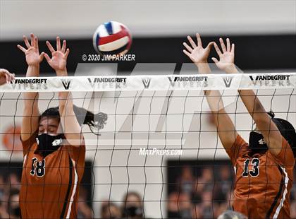 Thumbnail 1 in Hutto @ Vandegrift photogallery.