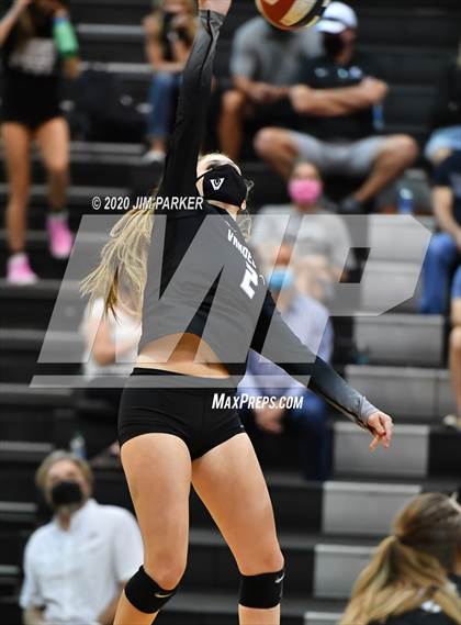 Thumbnail 3 in Hutto @ Vandegrift photogallery.
