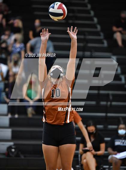 Thumbnail 1 in Hutto @ Vandegrift photogallery.