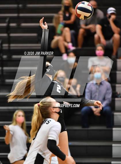 Thumbnail 1 in Hutto @ Vandegrift photogallery.