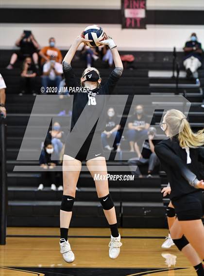 Thumbnail 1 in Hutto @ Vandegrift photogallery.