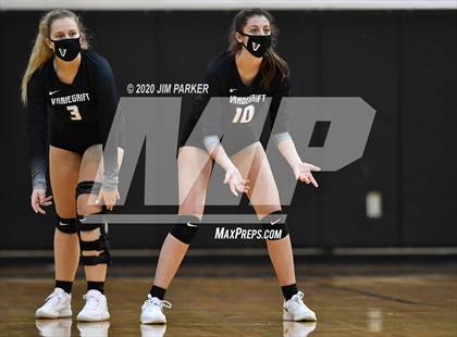 Thumbnail 1 in Hutto @ Vandegrift photogallery.