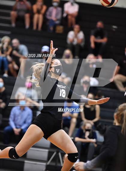 Thumbnail 2 in Hutto @ Vandegrift photogallery.