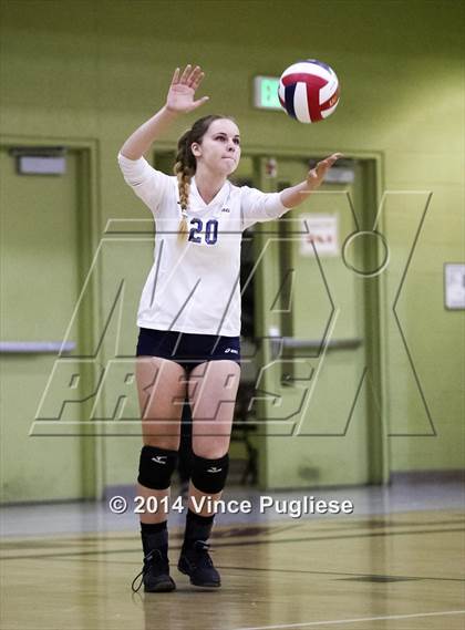 Thumbnail 2 in Granada Hills vs. Palisades (CIF L.A.City Section D1 Final) photogallery.