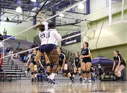 Thumbnail 1 in Granada Hills vs. Palisades (CIF L.A.City Section D1 Final) photogallery.