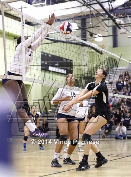 Thumbnail 3 in Granada Hills vs. Palisades (CIF L.A.City Section D1 Final) photogallery.