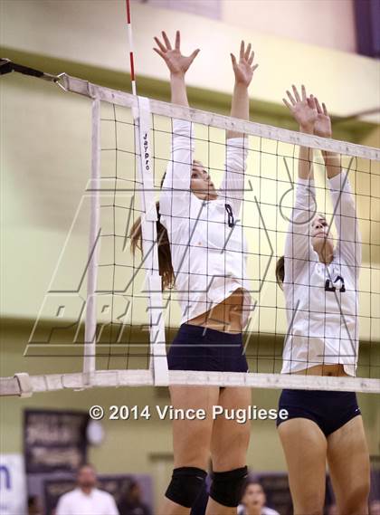 Thumbnail 2 in Granada Hills vs. Palisades (CIF L.A.City Section D1 Final) photogallery.