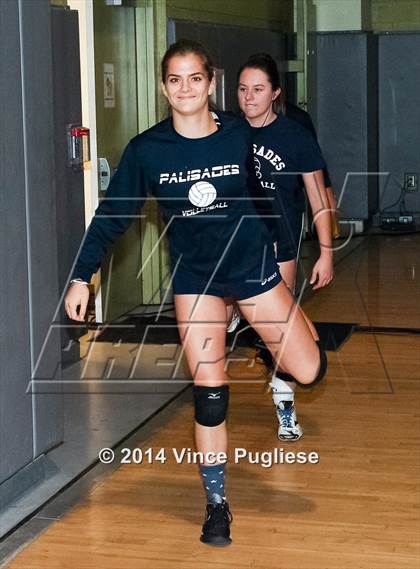 Thumbnail 1 in Granada Hills vs. Palisades (CIF L.A.City Section D1 Final) photogallery.