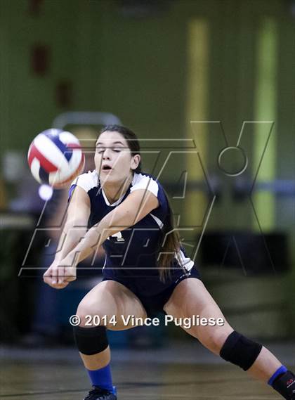 Thumbnail 2 in Granada Hills vs. Palisades (CIF L.A.City Section D1 Final) photogallery.