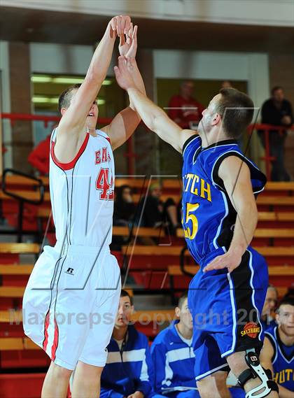 Thumbnail 3 in Maize vs. Hutchinson (McPherson Invitational) photogallery.