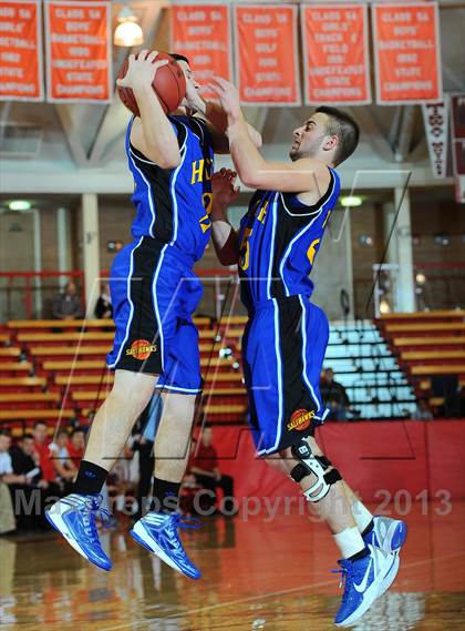 Thumbnail 3 in Maize vs. Hutchinson (McPherson Invitational) photogallery.