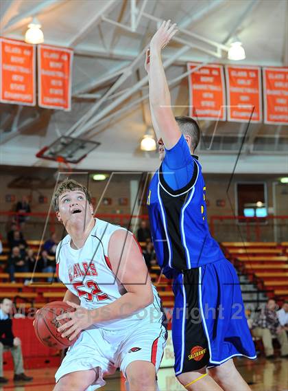 Thumbnail 2 in Maize vs. Hutchinson (McPherson Invitational) photogallery.