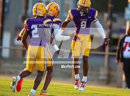 Thumbnail 1 in Center Hill @ Desoto Central photogallery.