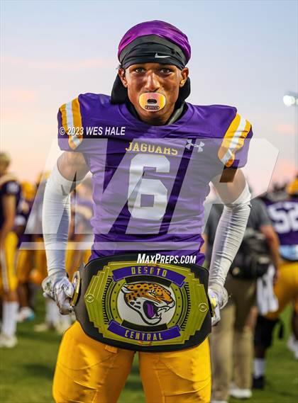 Thumbnail 1 in Center Hill @ Desoto Central photogallery.