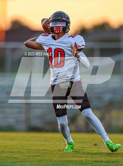 Thumbnail 3 in Center Hill @ Desoto Central photogallery.