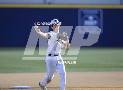 Thumbnail 2 in Harvard-Westlake @ Notre Dame (SO) photogallery.