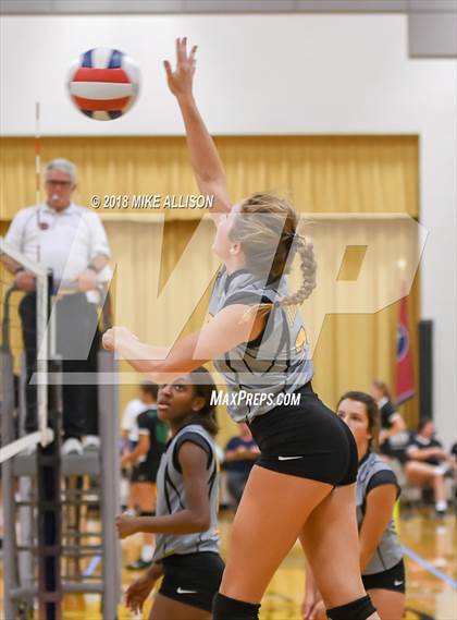 Thumbnail 3 in Upperman vs Hixson (Hixson Invitational Tournament) photogallery.