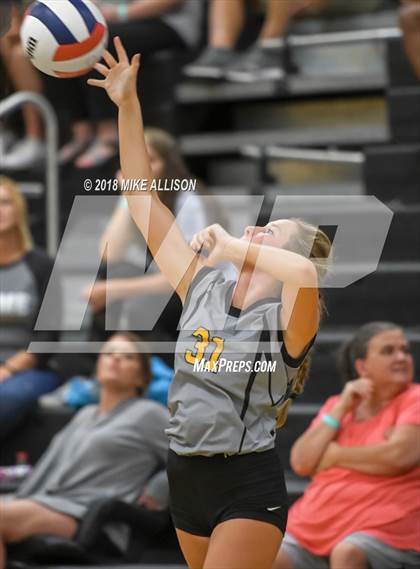 Thumbnail 3 in Upperman vs Hixson (Hixson Invitational Tournament) photogallery.