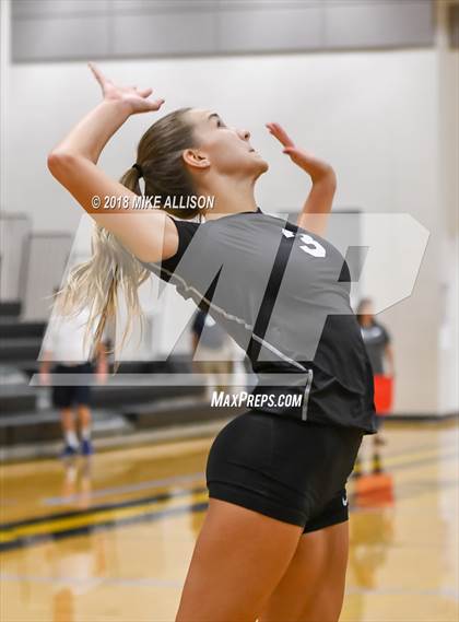 Thumbnail 2 in Upperman vs Hixson (Hixson Invitational Tournament) photogallery.