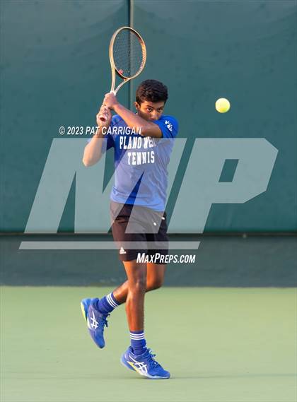 Thumbnail 2 in Plano West vs Houston Memorial (UIL 6A Team Tennis Semifinal) photogallery.
