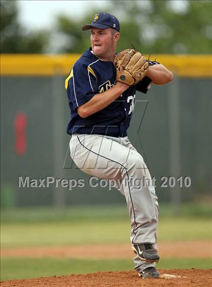 Thumbnail 1 in Stony Point vs Cypress Woods (Teaxs 5A Region II Playoffs) photogallery.