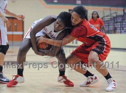 Thumbnail 2 in MacArthur vs. St. Johns (Nike Tournament of Champions) photogallery.