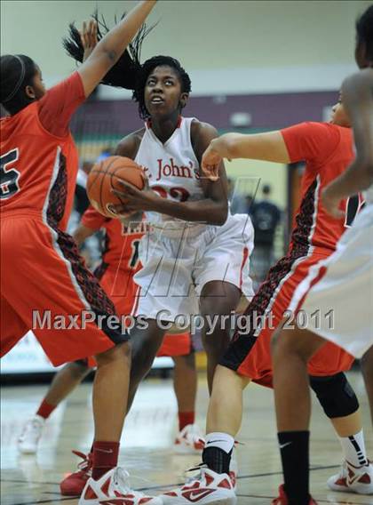 Thumbnail 2 in MacArthur vs. St. Johns (Nike Tournament of Champions) photogallery.