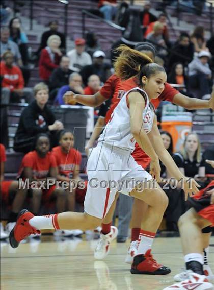 Thumbnail 1 in MacArthur vs. St. Johns (Nike Tournament of Champions) photogallery.