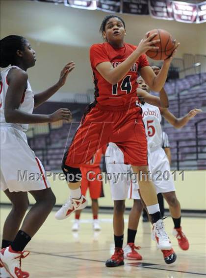 Thumbnail 2 in MacArthur vs. St. Johns (Nike Tournament of Champions) photogallery.