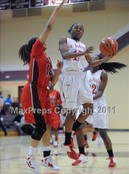 Thumbnail 1 in MacArthur vs. St. Johns (Nike Tournament of Champions) photogallery.