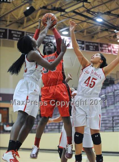 Thumbnail 3 in MacArthur vs. St. Johns (Nike Tournament of Champions) photogallery.