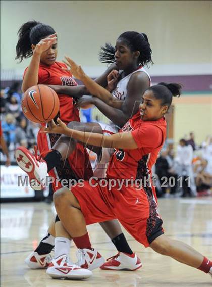 Thumbnail 1 in MacArthur vs. St. Johns (Nike Tournament of Champions) photogallery.