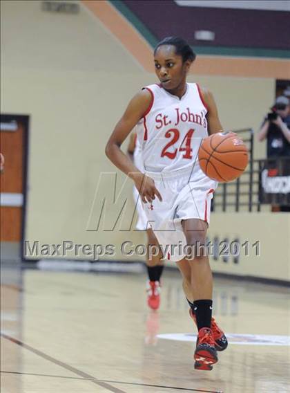 Thumbnail 3 in MacArthur vs. St. Johns (Nike Tournament of Champions) photogallery.