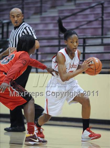 Thumbnail 1 in MacArthur vs. St. Johns (Nike Tournament of Champions) photogallery.