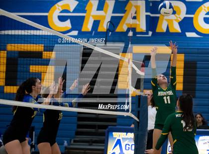 Thumbnail 1 in Moorpark @ Agoura photogallery.