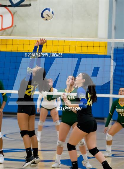 Thumbnail 1 in Moorpark @ Agoura photogallery.