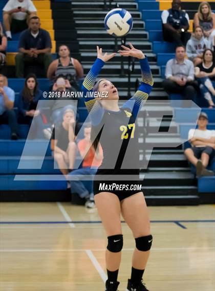 Thumbnail 2 in Moorpark @ Agoura photogallery.